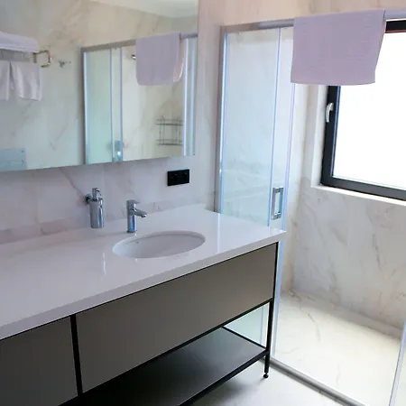 Dedem Hotel